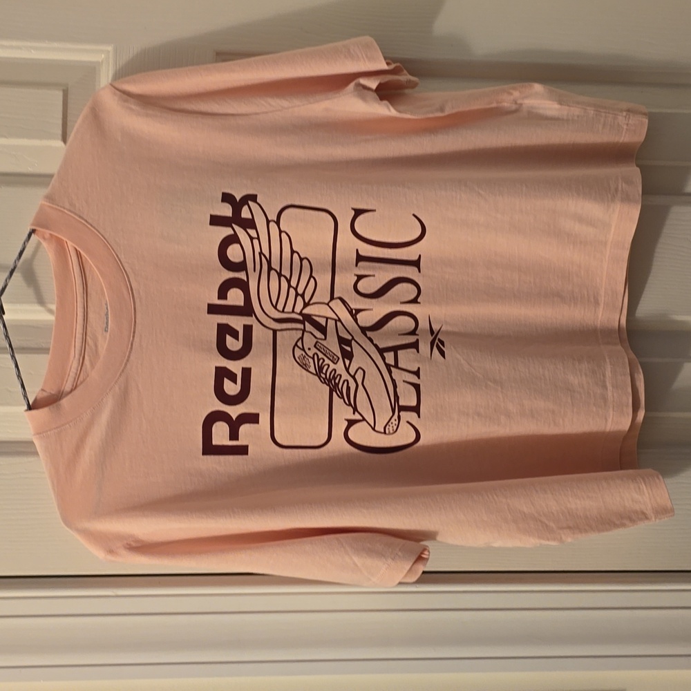 REEBOK BRAND SIGNATURE BRAND WOMEN'S PINK SHORT SLEEVE CROP TEE-SHIRT SIZE LARGE